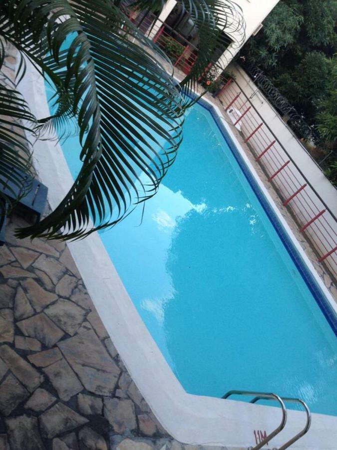 Flic-en-Flacq Oceanside Licenced Tourist Residence מראה חיצוני תמונה